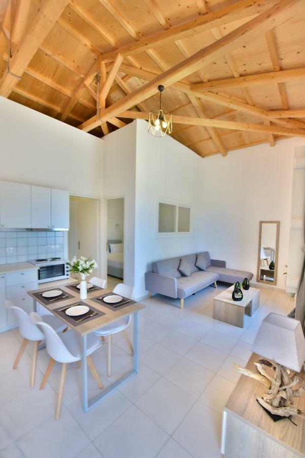 Douskos Beach House Apartment Hydra  Bagian luar foto